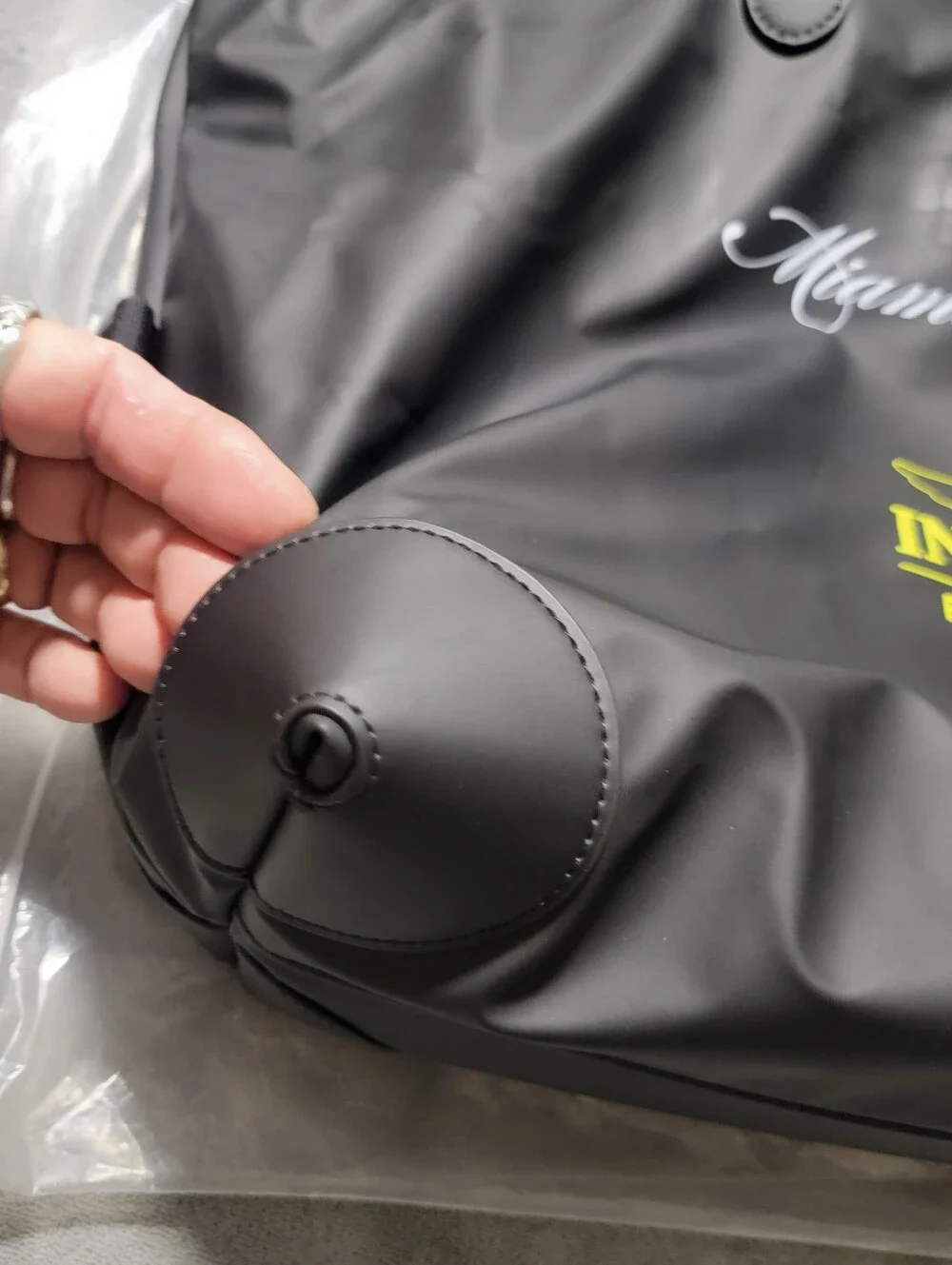 🏁 Limited Edition Invicta Miami F2 Racing GP Paddock Duffle Bag + Bonus IG0350